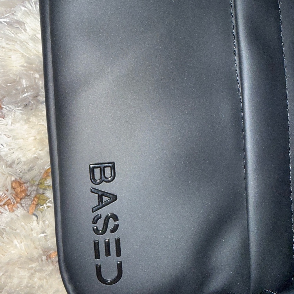 Based Bodyworks Toiletry Bag Black New
